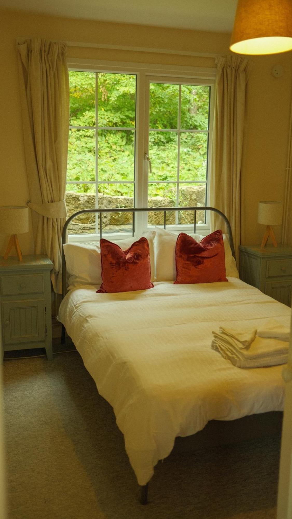 Spacious Home In Bath, Nature And City! Екстер'єр фото
